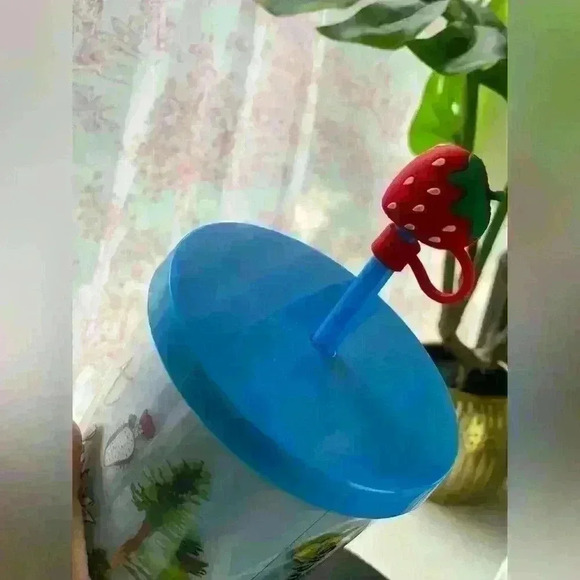 California 24oz Tumbler with Strawberry straw topper. New. - Picture 5 of 7